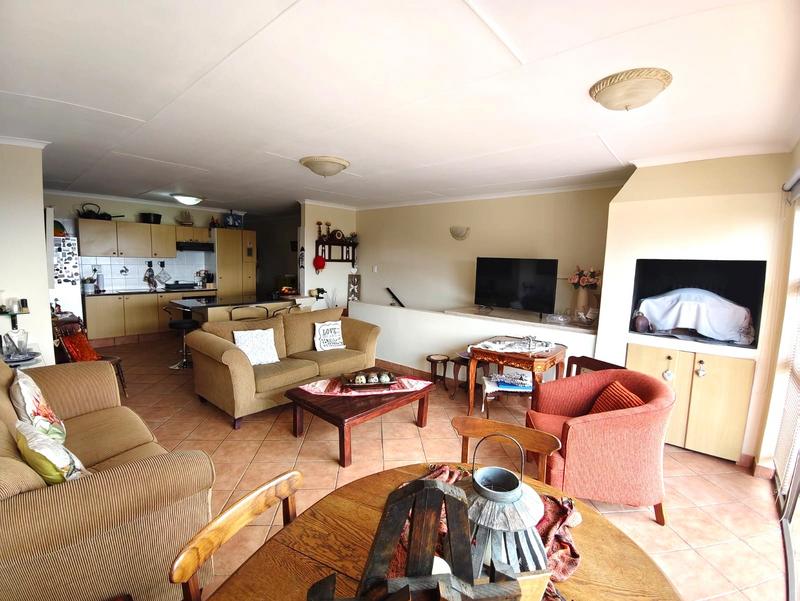 4 Bedroom Property for Sale in Island View Western Cape